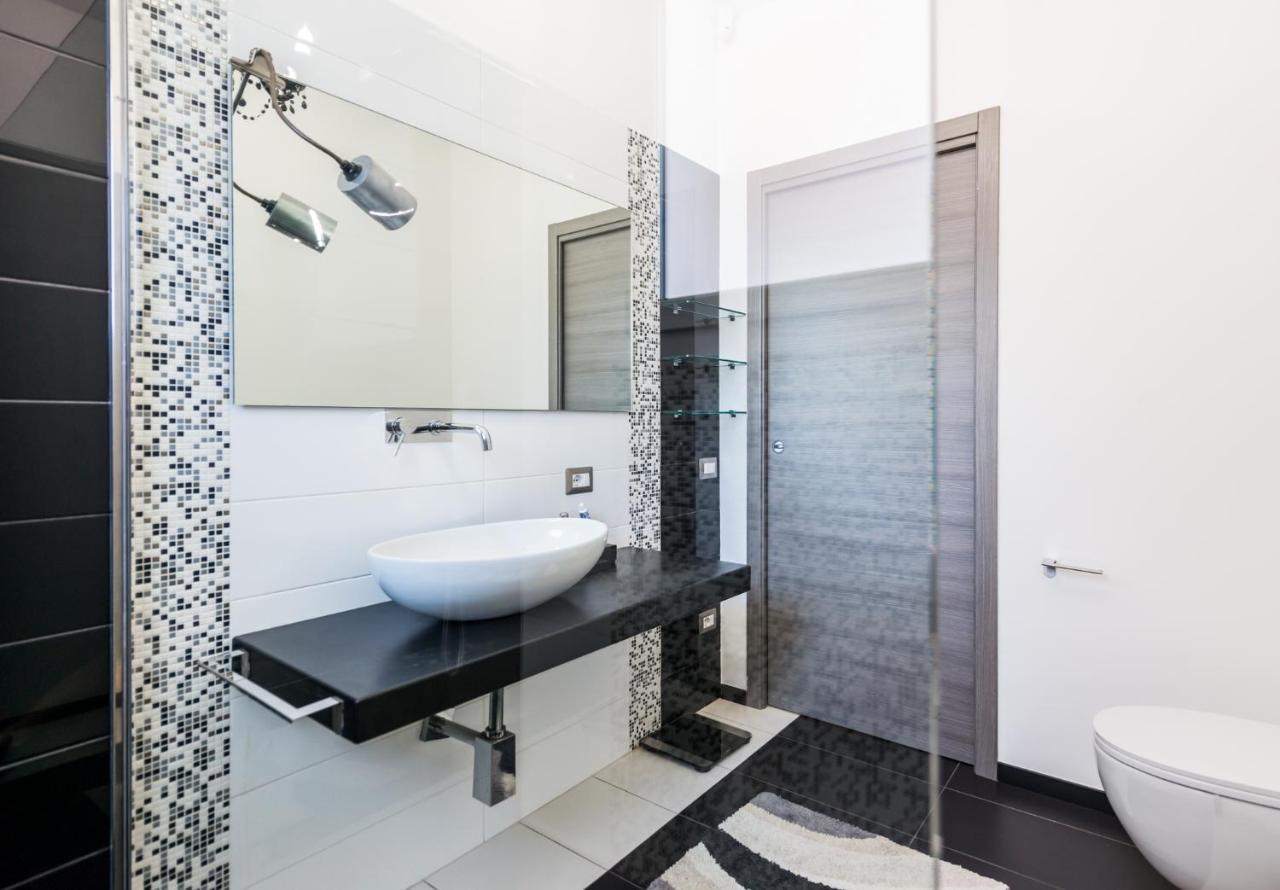 Uliveto' S Apartment Elmas Екстериор снимка